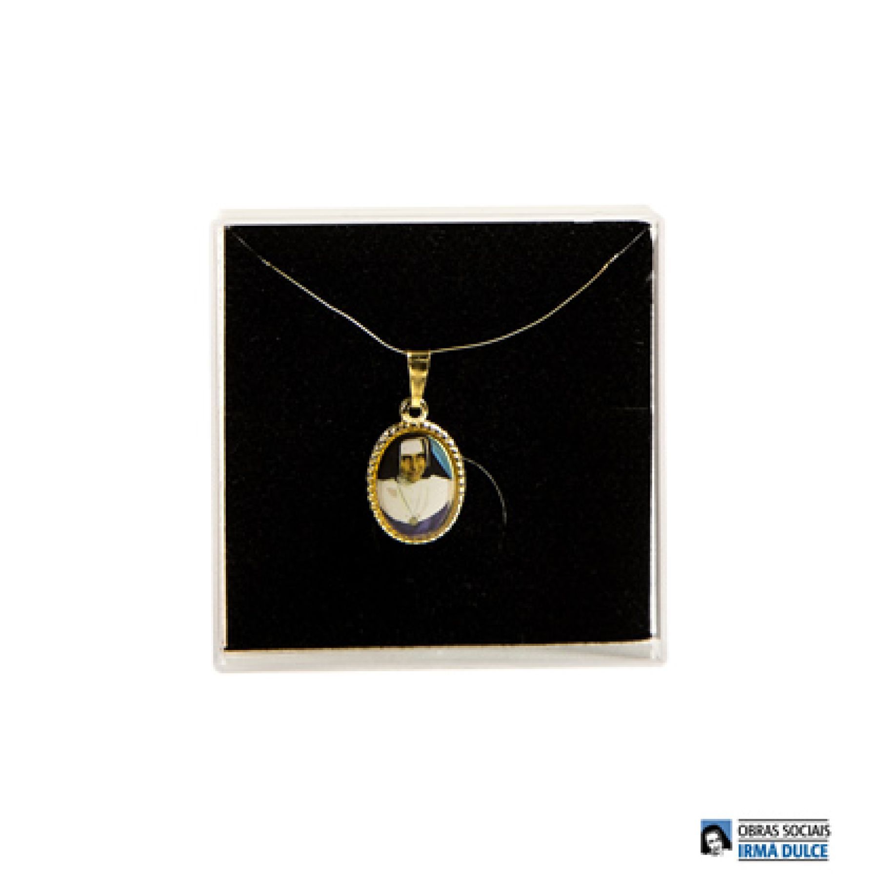 Medalha dourada Santa Dulce G